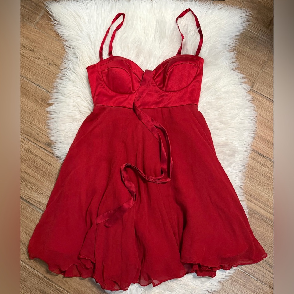 Bebe Red Chiffon Fit & Flare Party Dress Satin Bust Tie Waist Size S